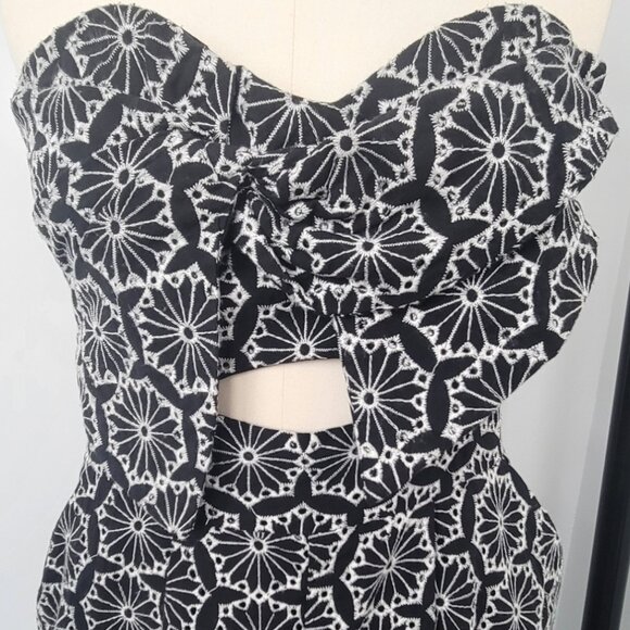 Bardot Twist Black White Floral Strapless Wide Leg Jumpsuit – Size 4 (XS) NWT - Picture 4 of 16